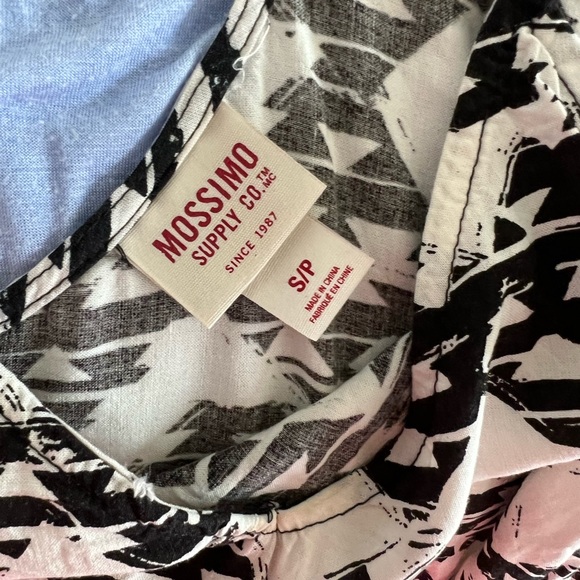 Pattern Black and White Tank Top - Picture 3 of 3